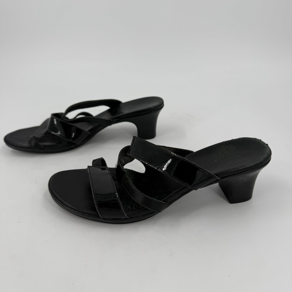 Munro American Women's 7.5 Black Patent Leather Strappy Heeled Sandals Pumps